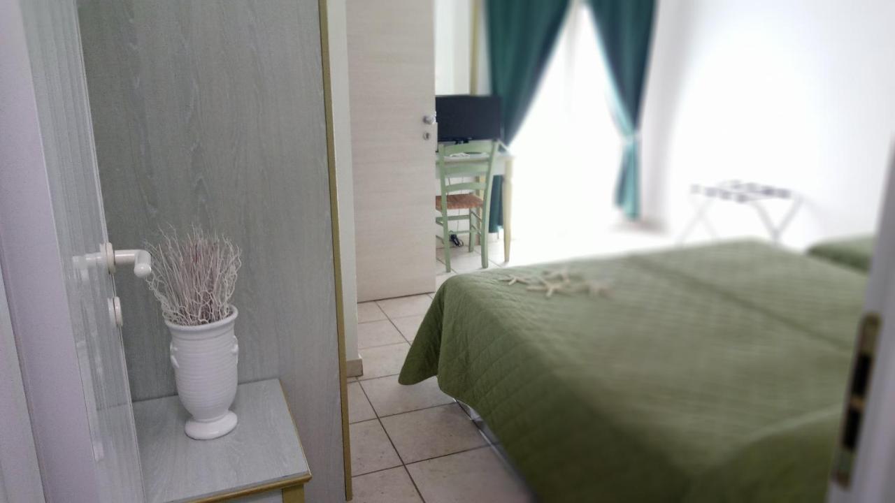 Hotel Philadelphia Cattolica Buitenkant foto