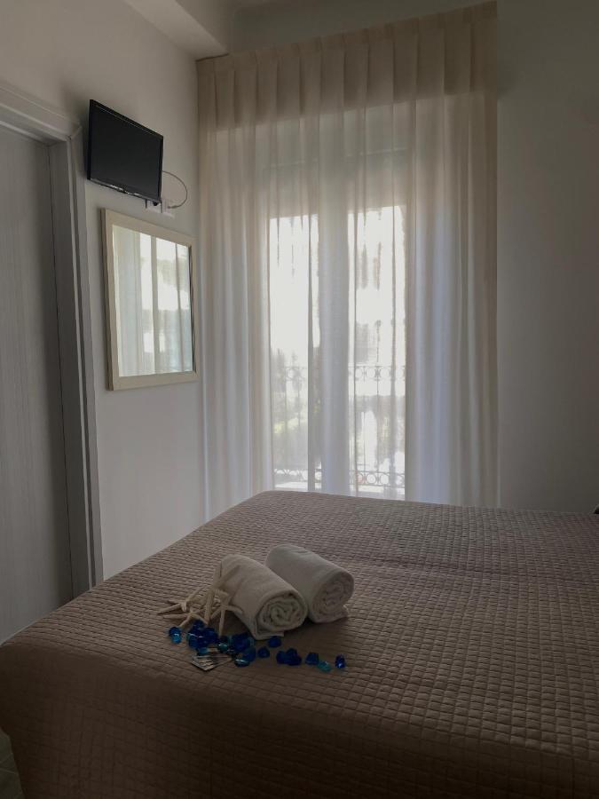 Hotel Philadelphia Cattolica Buitenkant foto