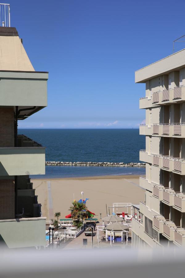 Hotel Philadelphia Cattolica Buitenkant foto