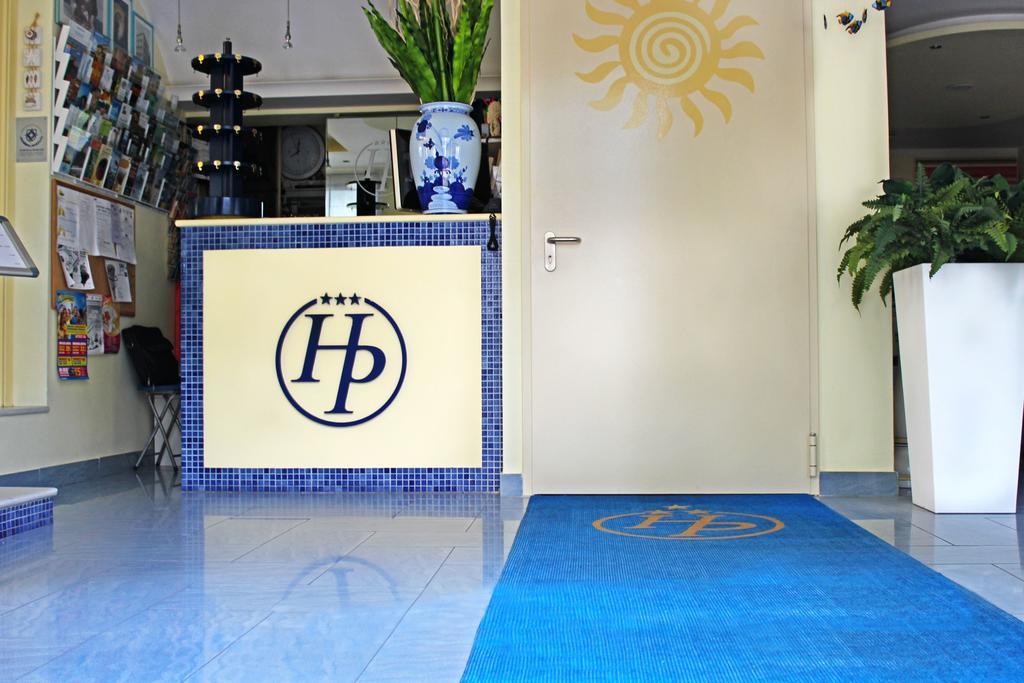 Hotel Philadelphia Cattolica Buitenkant foto